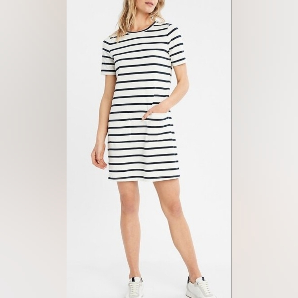Banana Republic Classic Black & White Striped T-shirt Dress*Sale